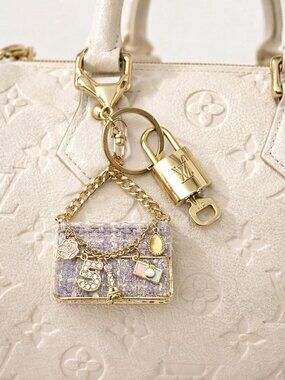 LV Authentic Gold Padlock 🔒 Key Set w/ Unbranded Bag Keychain Charm